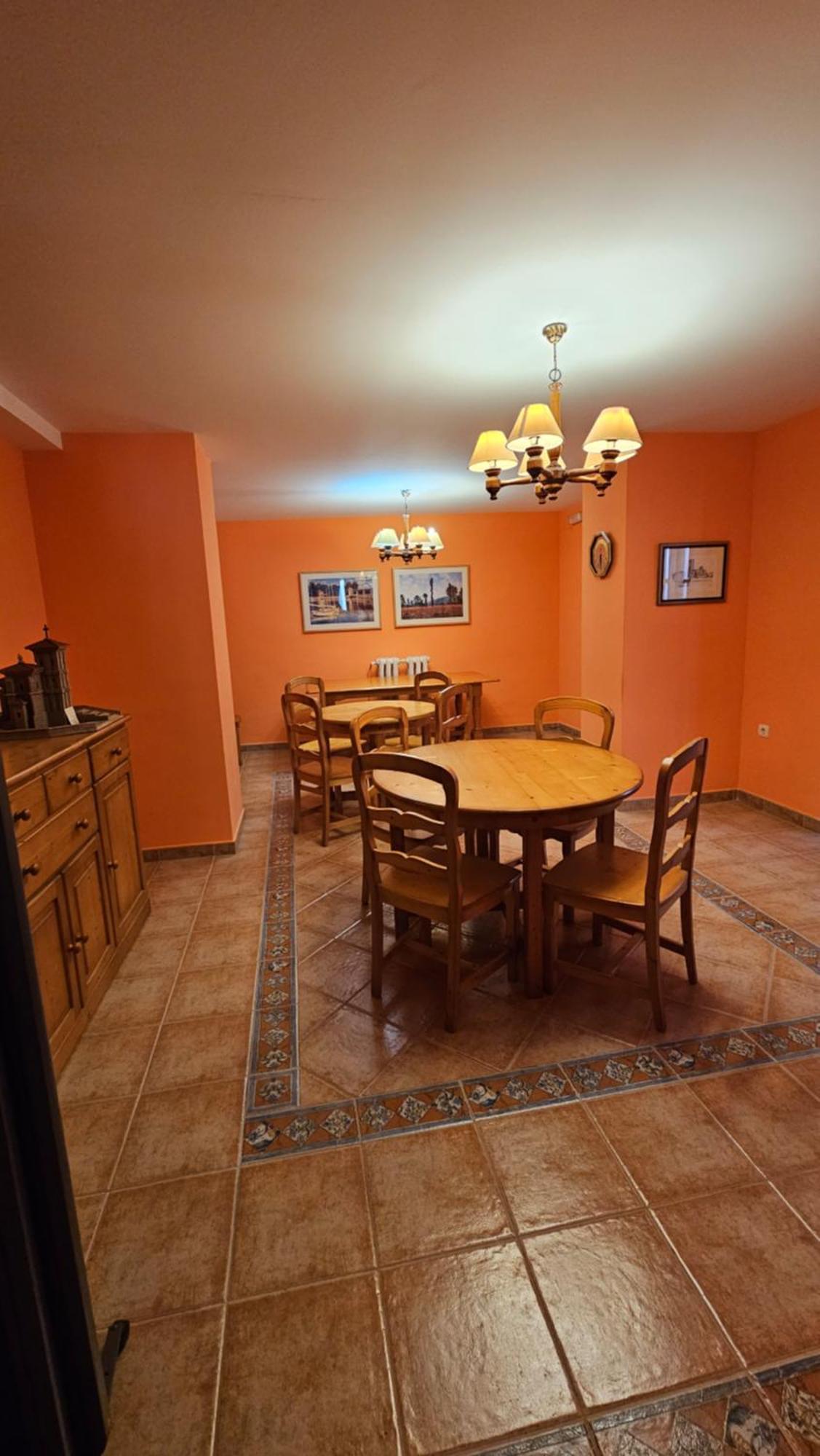 קאריון דה לוס קונדס Hostal Albe מראה חיצוני תמונה